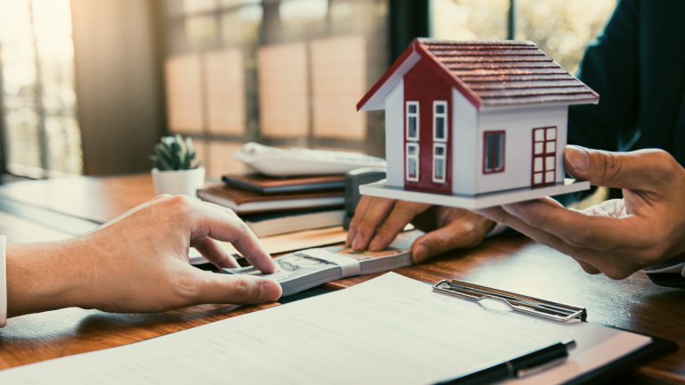 Tips For Buying a House with Bad Credit